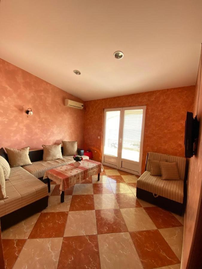 Apartmani Luksic Sutomore Extérieur photo